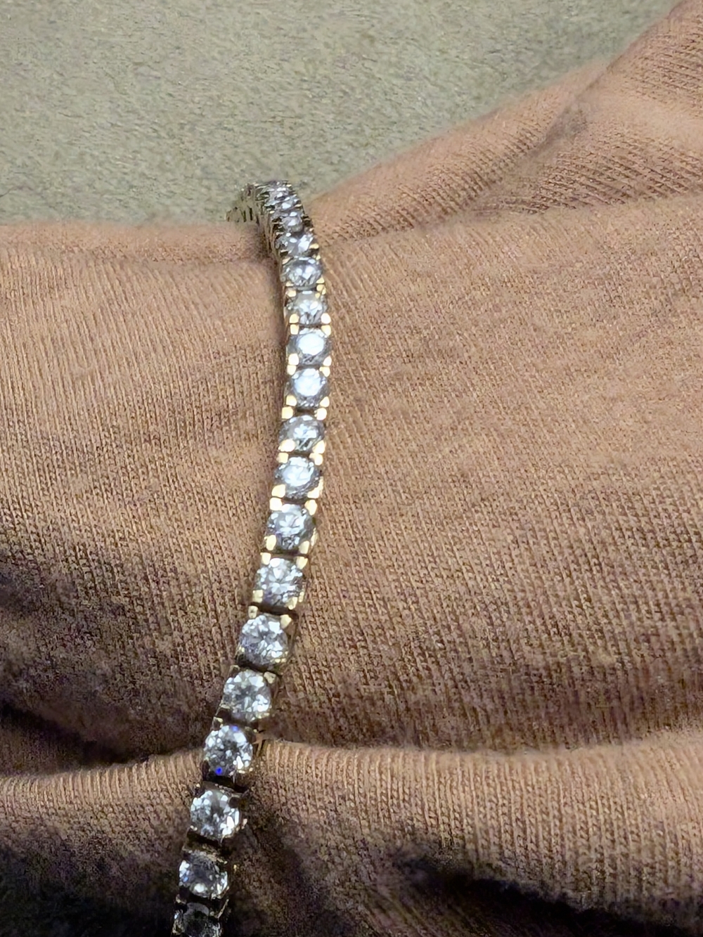 Elegant Tennis Bracelet - Classic Sparkle Sterling Silver w CZ 7.5"
